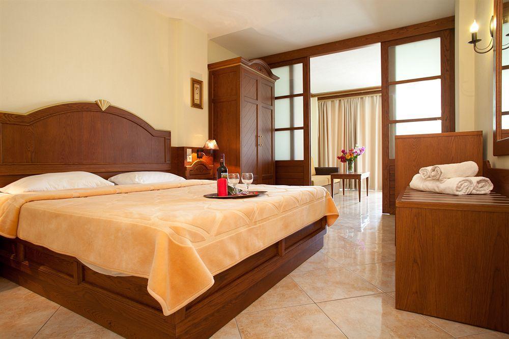 Toroni Blue Sea Hotel מראה חיצוני תמונה