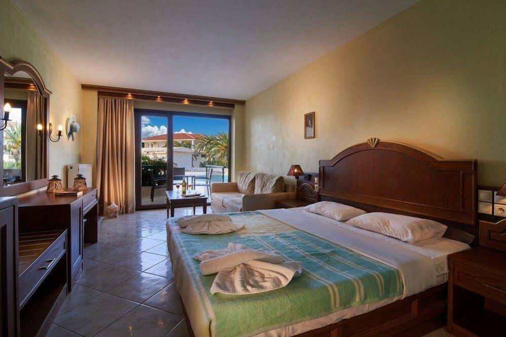 Toroni Blue Sea Hotel מראה חיצוני תמונה